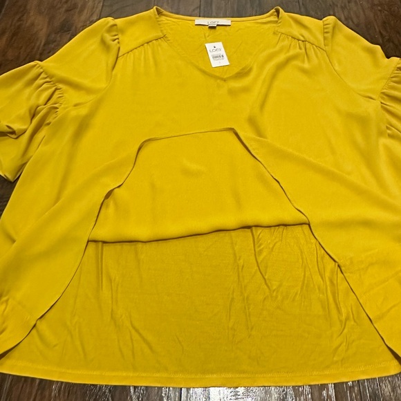 Loft Yellow Blouse with Short Bell Sleeves - Large - Picture 6 of 11
